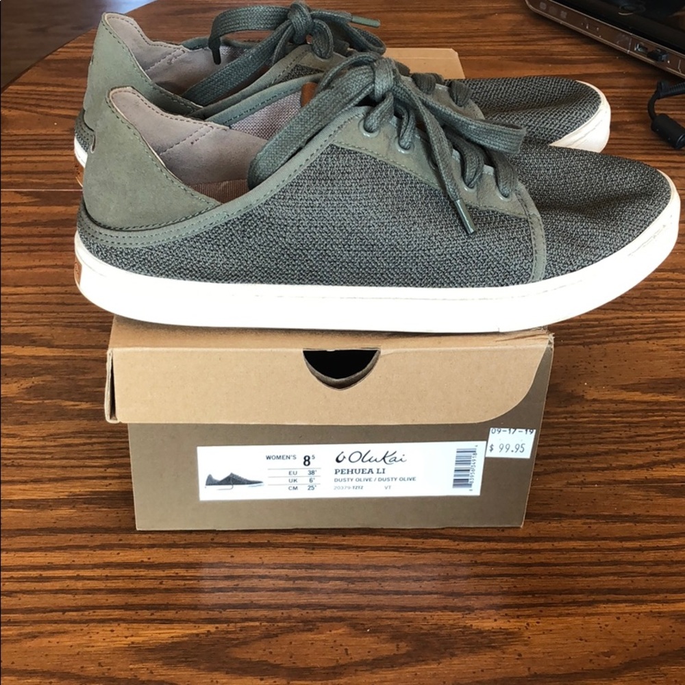 OluKai Sneaker